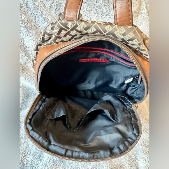 Tommy Hilfiger Mini Backpack - Picture 4 of 7